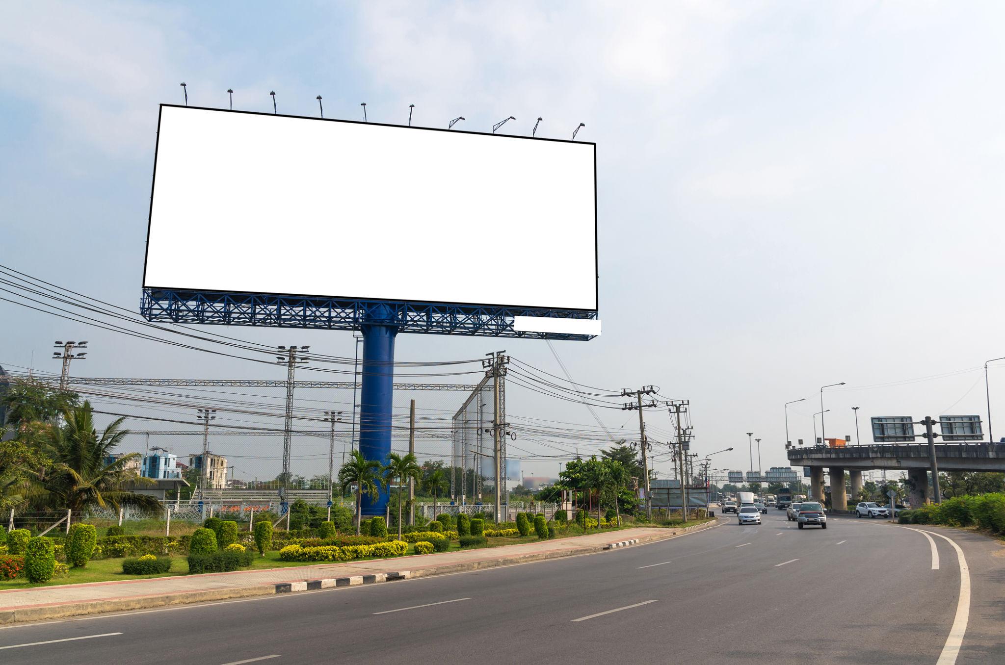 Illustration of an integrated marketing strategy combining offline advertising and online campaigns.